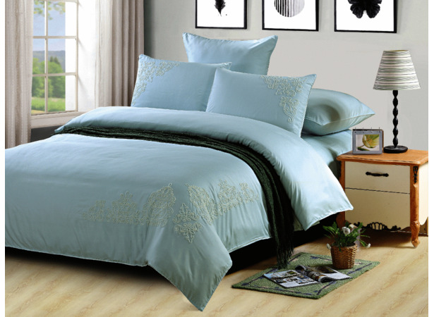 Комплект постельного белья Cleo Голубой модал с вышивкой евро макси