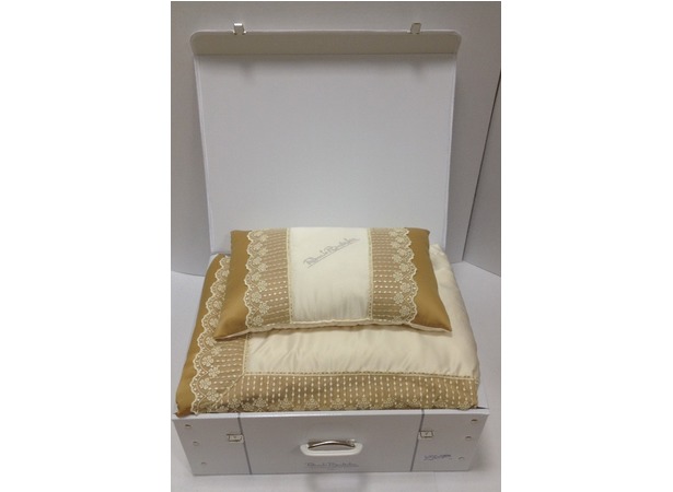 Покрывало Renato Balestra Ornela beige 268x268 см + 2 подушки 35х50 см