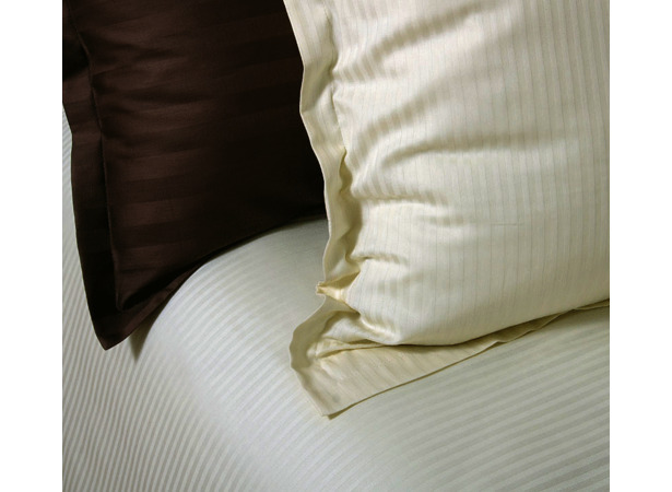 Комплект постельного белья Мокко страйп-сатин двуспальный (с европростыней подарочная коробка)