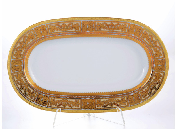 Блюдо Diadem White Cream Gold 24 см