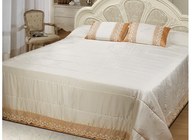 Покрывало Renato Balestra Ornela beige 268x268 см + 2 подушки 35х50 см