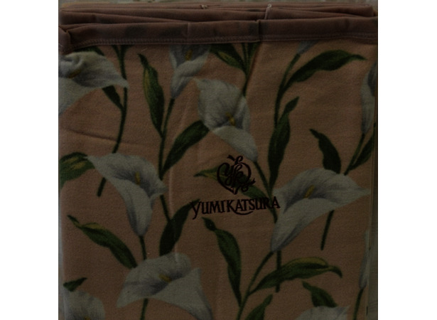 Простыня-покрывало Kamilla Каллы на персиковом фоне 140х200 см